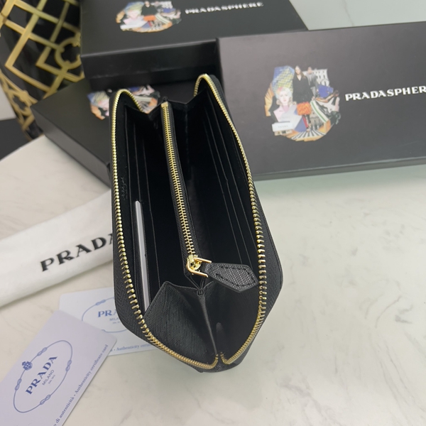 プラダ財布コピー全体デザイン